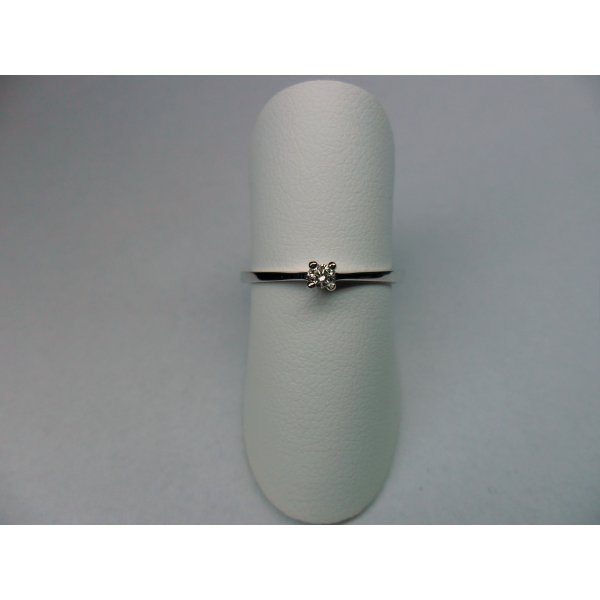 4-Pronks Solitaire Ring White Gold 0.04 crt.